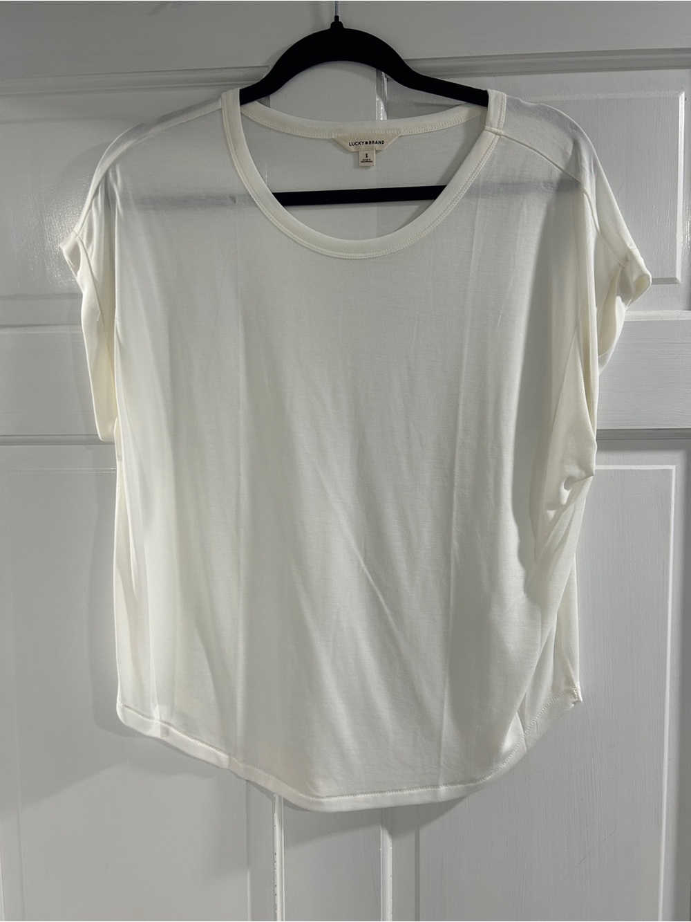 Lucky Brand Women's Cream Short Sleeve Scoop Neck Top